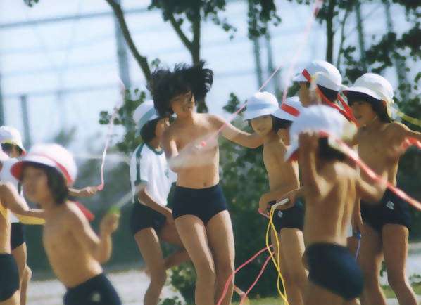 Урок физкультуры в японской школе